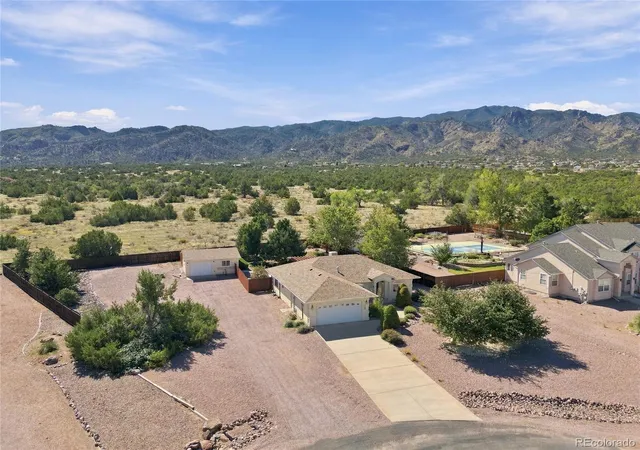 Photo 3 of Single family home for sale at 122 Shiloh Dr, Canon City, CO 81212 | MLS# 6982796 | Listing updated on 2026-10-04