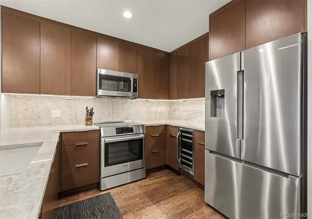 Photo 3 of Condo for sale at 7220 W Bonfils Ln #206, Lakewood, CO 80226 | MLS# 2837742 | Listing updated on 2026-09-24