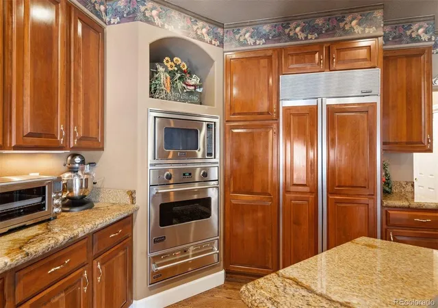 Photo 4 of Single family home for sale at 9188 Buck Hl Dr, Highlands Ranch, CO 80126 | MLS# 7645176 | Listing updated on 2026-10-04