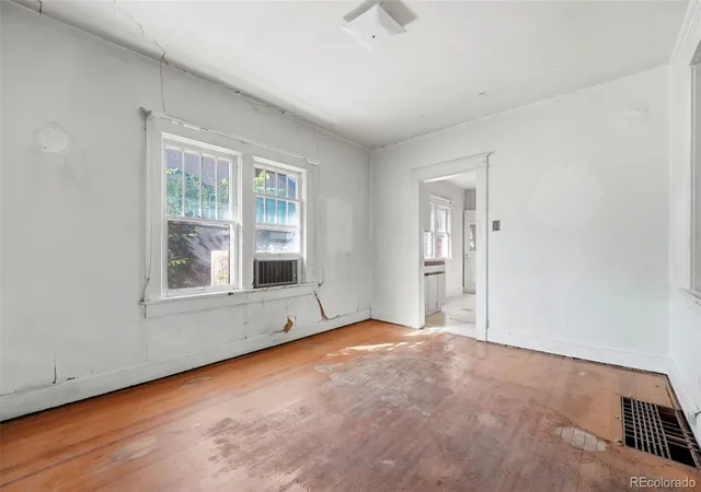 Photo 4 of Single family home for sale at 1921 S Marion St, Denver, CO 80210 | MLS# 5640556 | Listing updated on 2026-09-29