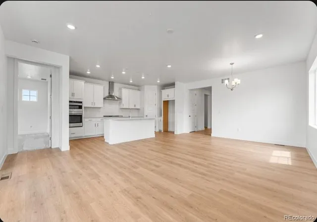 Photo 3 of Single family home for sale at 8954 Whiteclover St, Littleton, CO 80125 | MLS# 3593969 | Listing updated on 2026-09-21