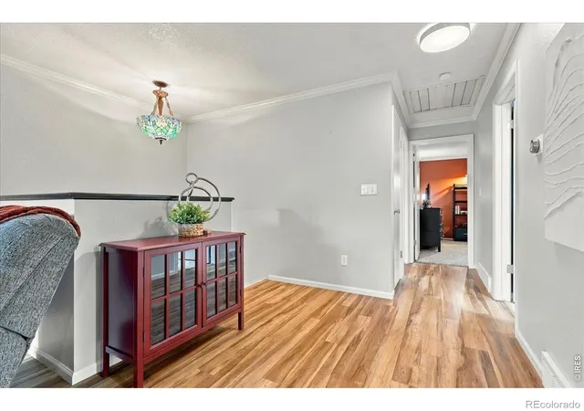Photo 3 of Single family home for sale at 1018 Wagonwheel Dr, Fort Collins, CO 80526 | MLS# IR1069111 | Listing updated on 2026-10-17