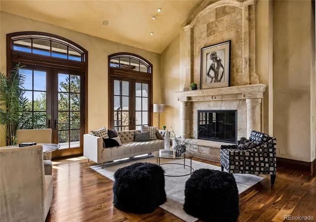Photo 3 of Mansion for sale at 1033 Anaconda Dr, Castle Rock, CO 80108 | MLS# 1688950 | Listing updated on 2026-10-06