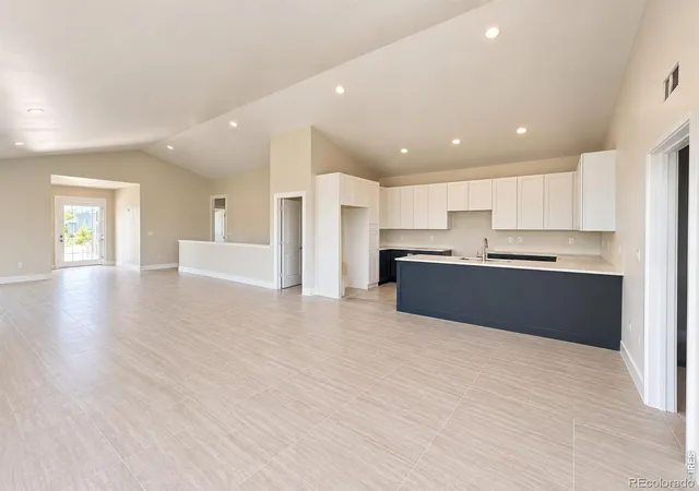 Photo 2 of Single family home for sale at 1667 Taft Gdns Cir, Loveland, CO 80537 | MLS# IR1069113 | Listing updated on 2026-10-28