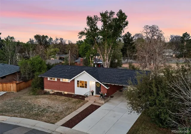 Photo 3 of Single family home for sale at 3148 E Maplewood Ave, Centennial, CO 80121 | MLS# 7050589 | Listing updated on 2026-09-21