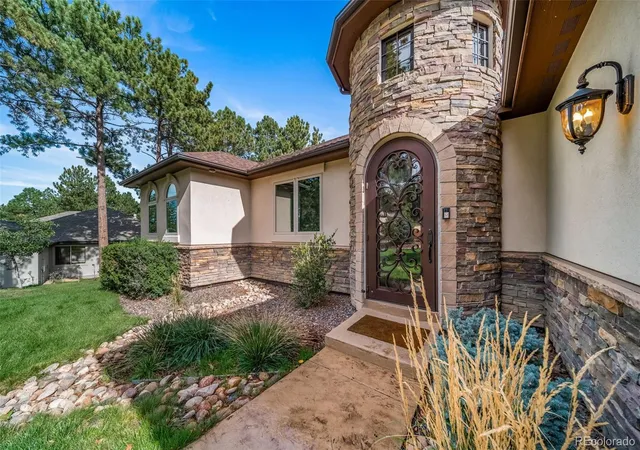 Photo 3 of Single family home for sale at 7936 Monarch Rd, Larkspur, CO 80118 | MLS# 4265010 | Listing updated on 2026-10-01