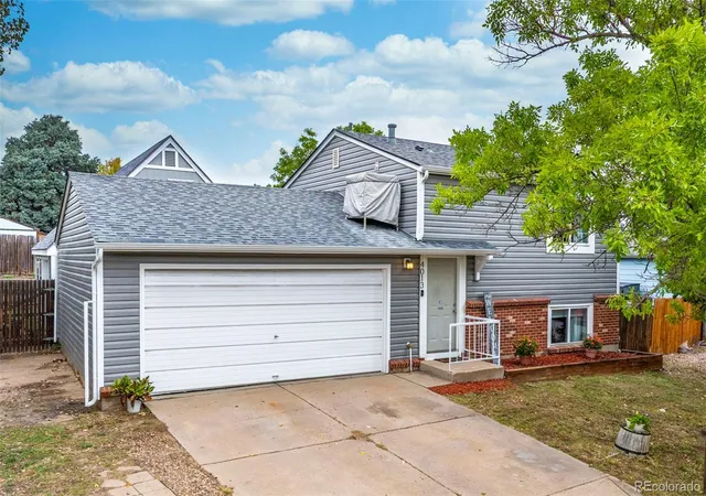 Photo 1 of Single family home for sale at 4013 S Quintero Way, Aurora, CO 80013 | MLS# 2452975 | Listing updated on 2026-10-08