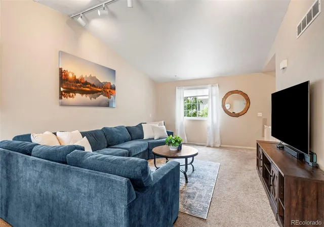 Photo 3 of Single family home for sale at 4013 S Quintero Way, Aurora, CO 80013 | MLS# 2452975 | Listing updated on 2026-10-08