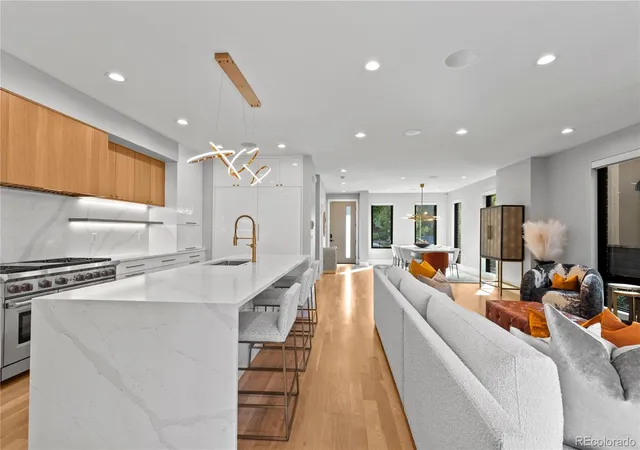 Photo 4 of Single family home for sale at 471 Clayton St, Denver, CO 80206 | MLS# 2417895 | Listing updated on 2026-10-05