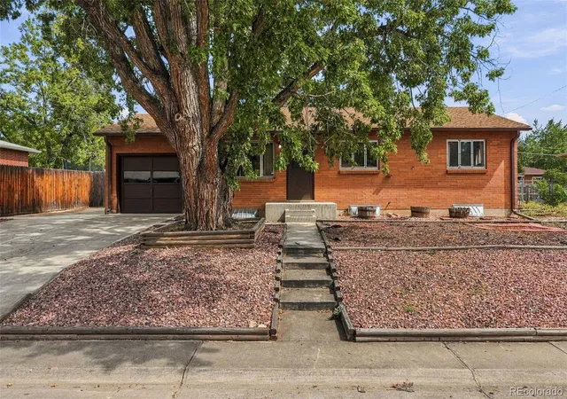 Photo 1 of Sale Pending at 6704 Nelson St, Arvada, CO 80004 | MLS# 4717018 | Listing updated on 2026-09-30