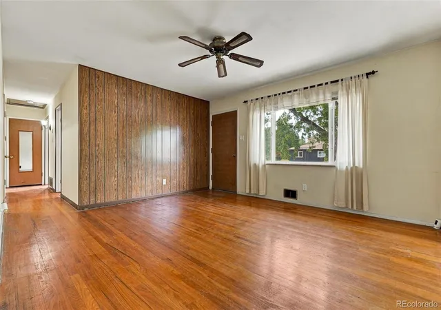 Photo 4 of Sale Pending at 6704 Nelson St, Arvada, CO 80004 | MLS# 4717018 | Listing updated on 2026-09-30