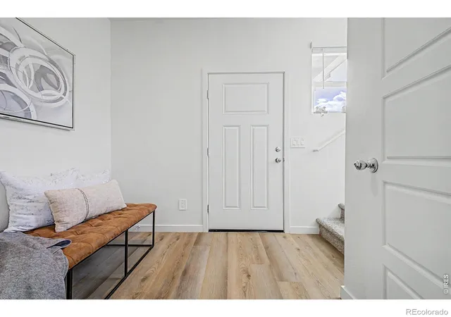 Photo 3 of Townhouse for sale at 533 Condor Way, Johnstown, CO 80534 | MLS# IR1069120 | Listing updated on 2026-10-09