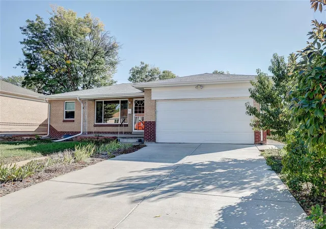 Photo 1 of Single family home for sale at 1140 S Gray St, Lakewood, CO 80232 | MLS# 5881299 | Listing updated on 2026-10-11