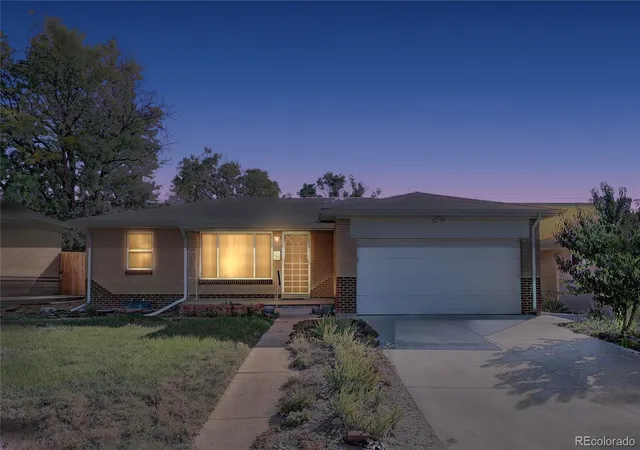 Photo 2 of Single family home for sale at 1140 S Gray St, Lakewood, CO 80232 | MLS# 5881299 | Listing updated on 2026-10-28