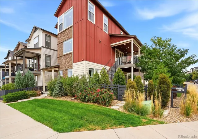 Photo 3 of Sale Pending at 9007 Southurst St, Littleton, CO 80129 | MLS# 8050858 | Listing updated on 2026-10-06