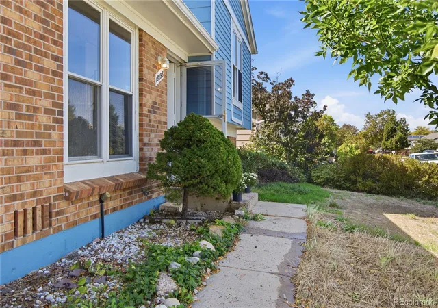 Photo 1 of Single family home for sale at 18098 E Bails Pl, Aurora, CO 80017 | MLS# 3320288 | Listing updated on 2026-10-08