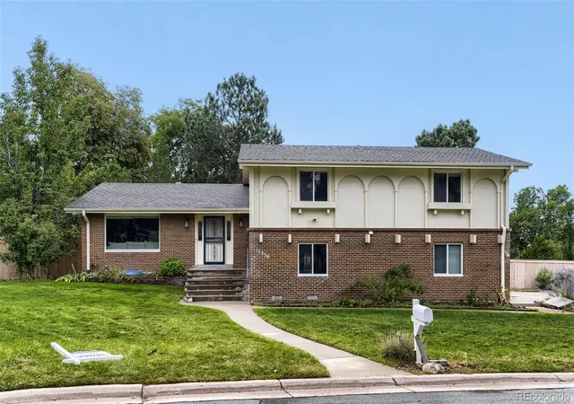 Photo 1 of Single family home for sale at 15358 E Saratoga Pl, Aurora, CO 80015 | MLS# 3962217 | Listing updated on 2026-10-01