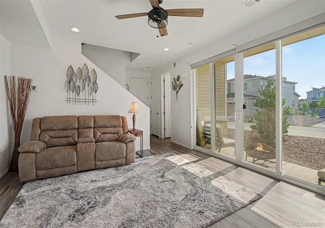 Photo 3 of Townhouse for sale at 10 N Trussville St, Aurora, CO 80018 | MLS# 7869294 | Listing updated on 2026-09-22
