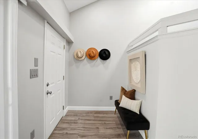 Photo 4 of Townhouse for sale at 9023 Bear Mountain Dr, Highlands Ranch, CO 80126 | MLS# 9385749 | Listing updated on 2026-10-09