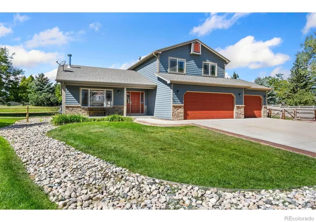Photo 2 of Single family home for sale at 8895 Indian Village Dr, Wellington, CO 80549 | MLS# IR1069122 | Listing updated on 2026-09-28
