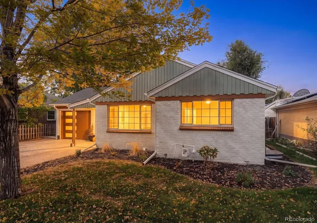 Single family home for sale at 2941 Ivanhoe St, Denver, CO 80207 | MLS# 5758902