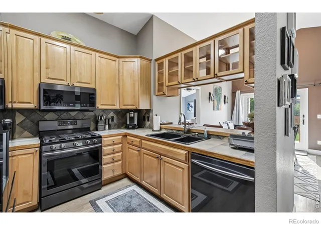 Photo 3 of Single family home for sale at 7100 Dry Crk Ct, Niwot, CO 80503 | MLS# IR1069126 | Listing updated on 2026-09-22