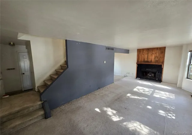 Photo 2 of Single family home for sale at 4905 S Quintero Cir, Aurora, CO 80015 | MLS# 3468733 | Listing updated on 2026-09-25
