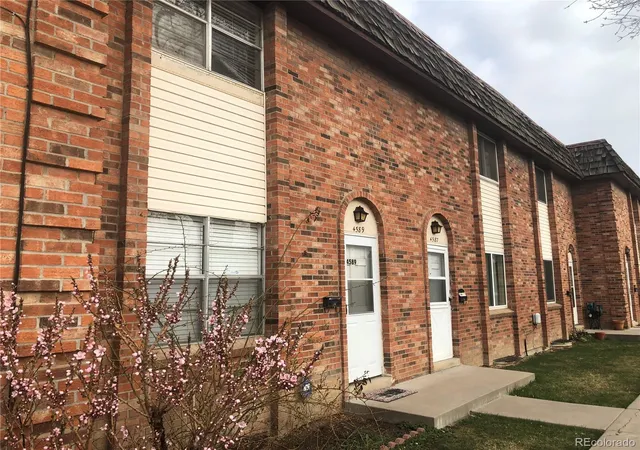 Townhouse for sale at 4589 S Lowell Blvd, Denver, CO 80236 | MLS# 7812542