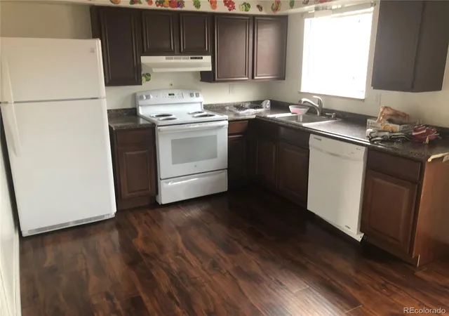 Photo 4 of Townhouse for sale at 4589 S Lowell Blvd, Denver, CO 80236 | MLS# 7812542 | Listing updated on 2026-10-07