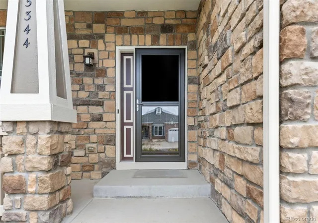 Photo 4 of Single family home for sale at 5344 S Haleyville St, Aurora, CO 80016 | MLS# 6050413 | Listing updated on 2026-10-10
