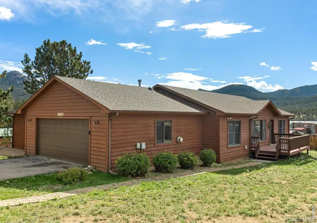 Photo 1 of Single family home for sale at 1850 Raven Ave, Estes Park, CO 80517 | MLS# IR1069135 | Listing updated on 2026-09-24