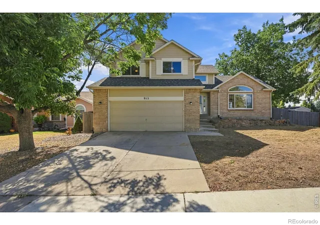 Single family home for sale at 915 W Chestnut Cir, Louisville, CO 80027 | MLS# IR1069137