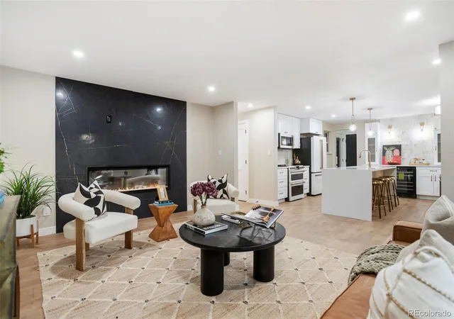 Photo 4 of Single family home for sale at 2546 Moore St, Lakewood, CO 80215 | MLS# 9406842 | Listing updated on 2026-09-24