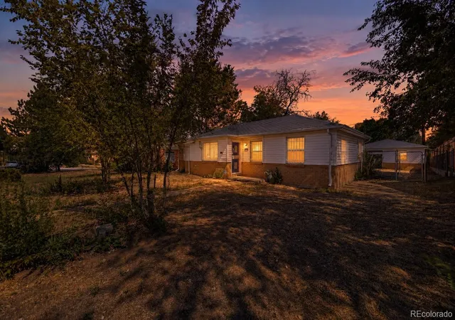 Single family home for sale at 1270 Quebec St, Denver, CO 80220 | MLS# 2978172