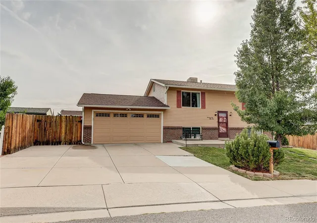 Single family home for sale at 7954 Fenton St, Arvada, CO 80003 | MLS# 9794412 | Listing updated on 2026-09-25