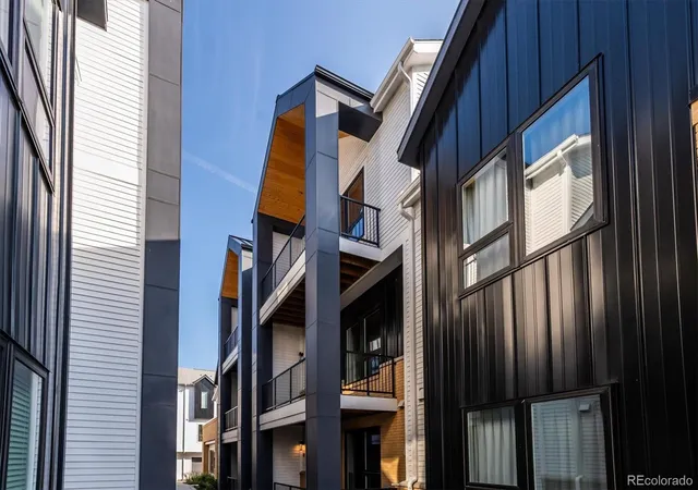 Photo 2 of Townhouse for sale at 8260 E 36th Avenue #30, Denver, CO 80238 | MLS# 4090417 | Listing updated on 2026-09-27
