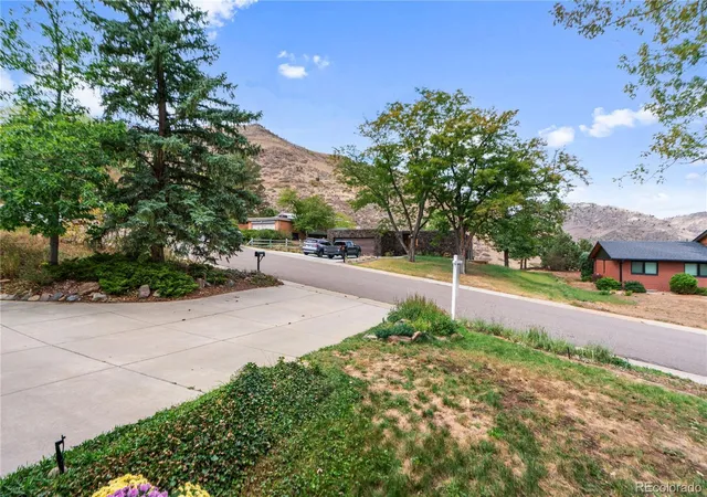 Photo 2 of Single family home for sale at 1941 Mt Zion Dr, Golden, CO 80401 | MLS# 2599621 | Listing updated on 2026-10-03