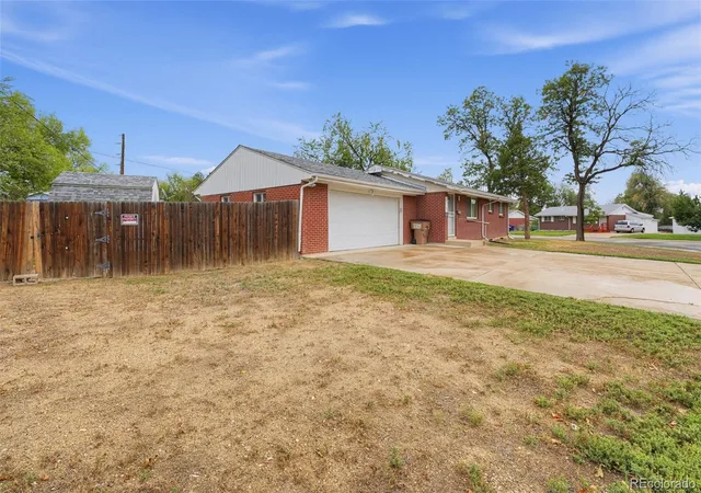 Photo 3 of Single family home for sale at 6738 Pierce Way, Arvada, CO 80003 | MLS# 9946021 | Listing updated on 2026-09-27