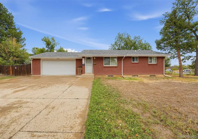 Photo 4 of Single family home for sale at 6738 Pierce Way, Arvada, CO 80003 | MLS# 9946021 | Listing updated on 2026-09-27
