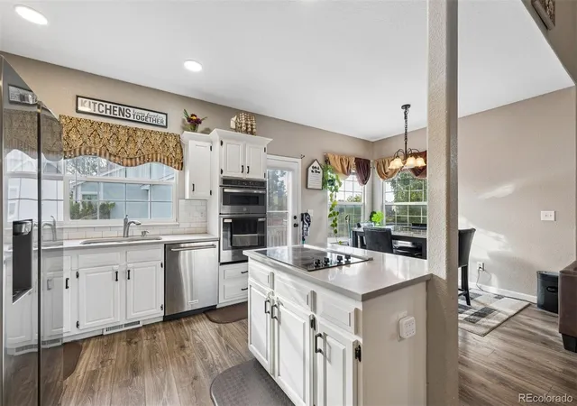 Photo 4 of Single family home for sale at 5712 S Quemoy Cir, Centennial, CO 80015 | MLS# 2433161 | Listing updated on 2026-09-26