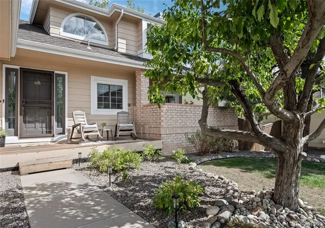 Photo 2 of Sale Pending at 8970 Green Meadows Dr, Highlands Ranch, CO 80126 | MLS# 1776143 | Listing updated on 2026-10-03