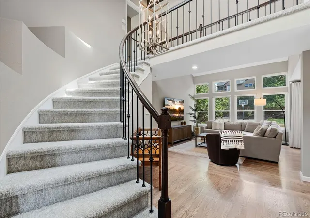 Photo 4 of Sale Pending at 8970 Green Meadows Dr, Highlands Ranch, CO 80126 | MLS# 1776143 | Listing updated on 2026-10-03