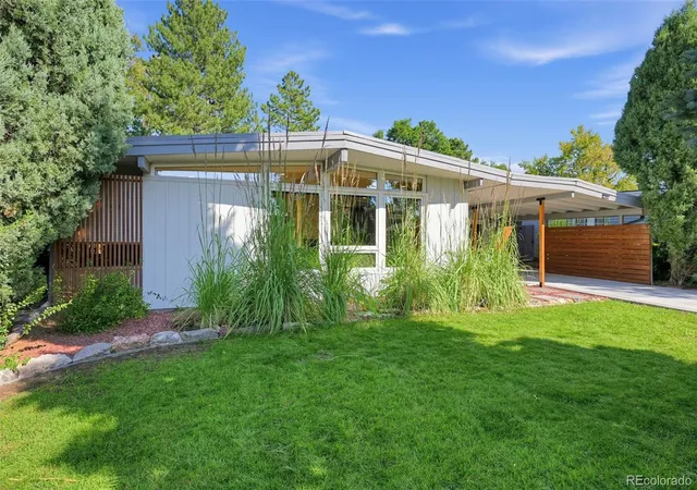 Photo 3 of Single family home for sale at 5020 S Washington St, Englewood, CO 80113 | MLS# 2853933 | Listing updated on 2026-09-29