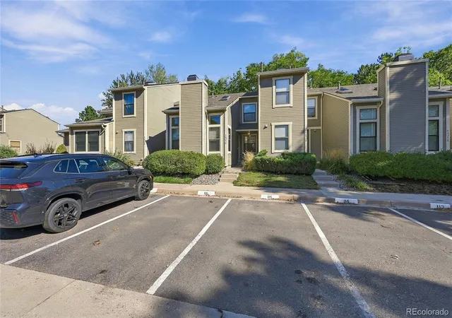 Townhouse for sale at 4634 S Fraser Ct #C, Aurora, CO 80015 | MLS# 4549647