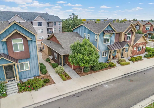 Listing Photo 4 - Condo for sale in building located at 226 N Parkside Dr, Longmont, CO 80501 - Unit #D