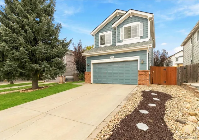 Photo 2 of Single family home for sale at 22262 E Navarro Pl, Aurora, CO 80018 | MLS# 2594611 | Listing updated on 2026-09-28