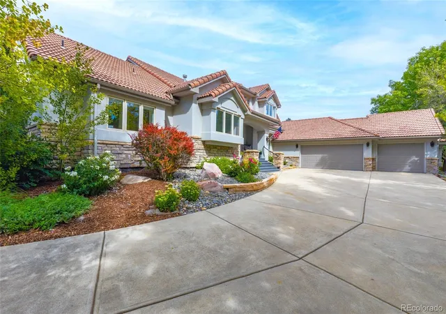 Photo 3 of Single family home for sale at 8983 Prairie Knoll Dr, Longmont, CO 80503 | MLS# 7164057 | Listing updated on 2026-10-08