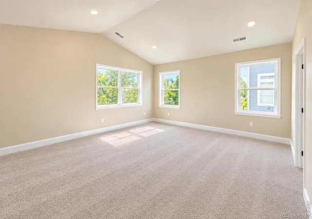 Photo 4 of Single family home for sale at 1658 Taft Gdns Cir, Loveland, CO 80537 | MLS# IR1069176 | Listing updated on 2026-09-27
