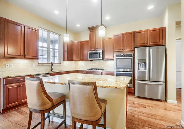Photo 3 of Single family home for sale at 6998 W Jewell Dr, Lakewood, CO 80227 | MLS# 8389904 | Listing updated on 2026-09-22