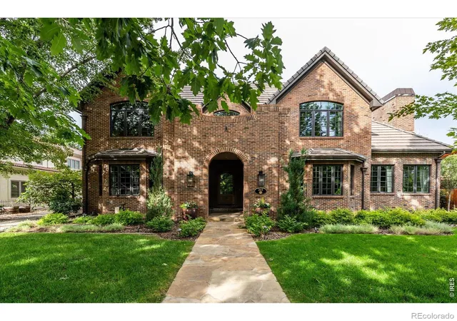 Photo 2 of Mansion for sale at 211 S Cherry St, Denver, CO 80246 | MLS# IR1069182 | Listing updated on 2026-10-04